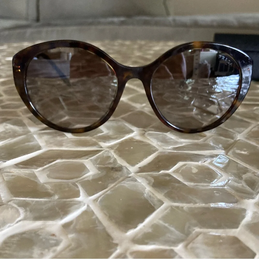 Prada SPR18XS sunnies in 2AU4P0 ‘Havana’